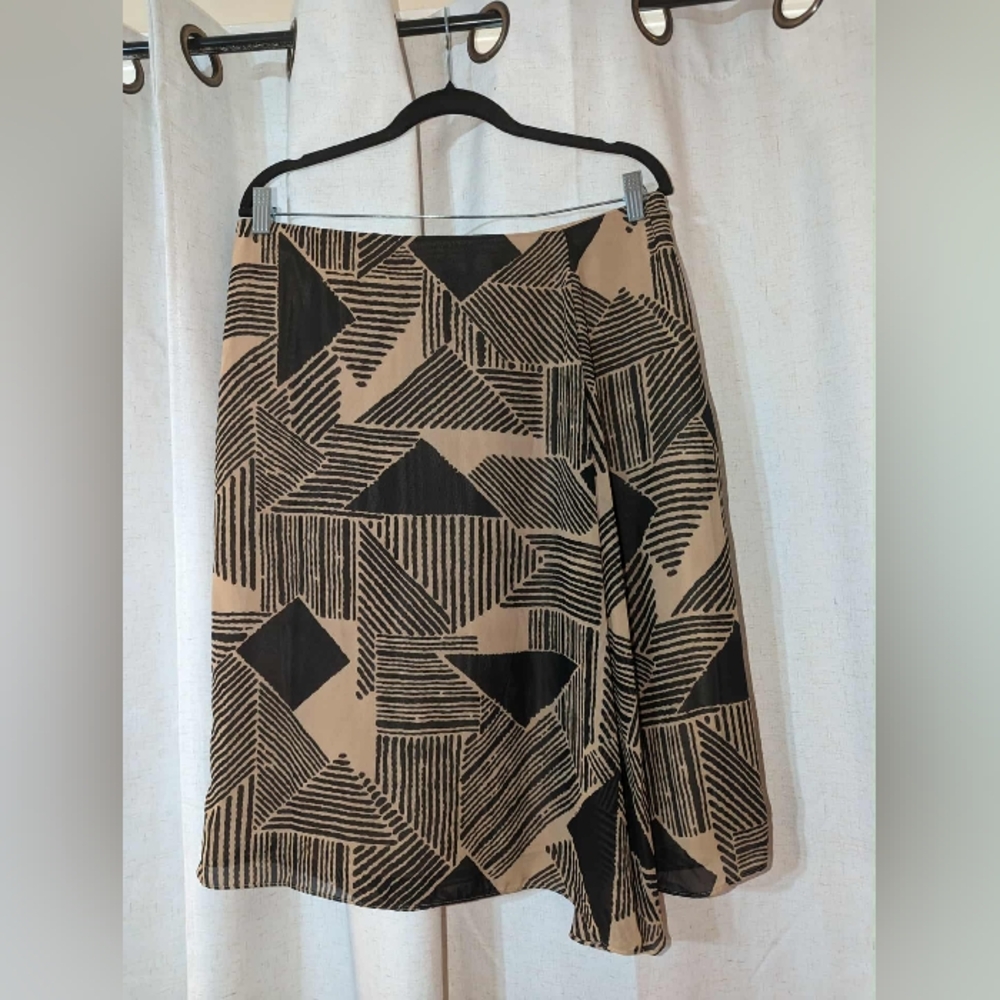 Neutral Geometric 2000s Lauren Ralph Lauren Flowy Skirt